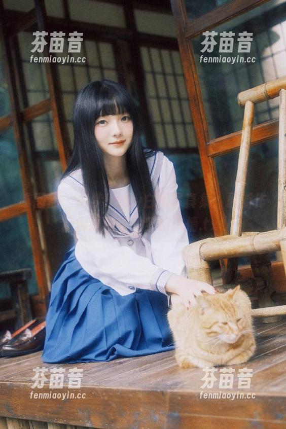 嗲囡囡 - M梦baby白裙写真集：最新作品展现独特的梦幻风情.txt