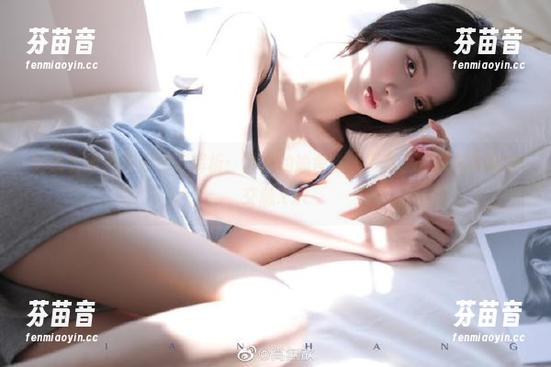头条女神 - 原图深入解析：琳琳的瑜舍佳人写真，艺术与真实的交融.txt