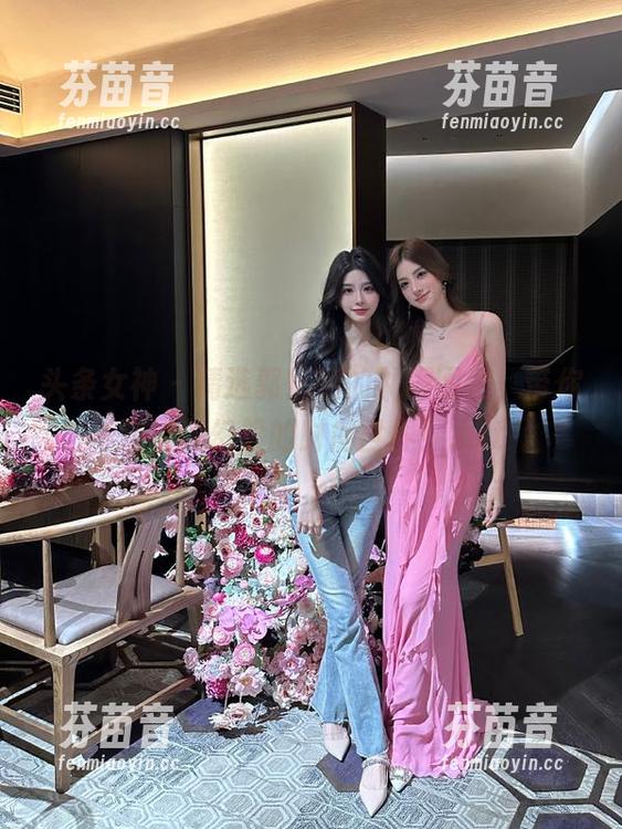 头条女神 - 精选郭忆然的礼服图包，带你走进梦幻般的时尚世界！.txt