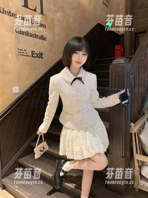 女刺客 微密圈 - 女刺客与其女友的爱情写真:浪漫合集与唯美图片呈现.txt