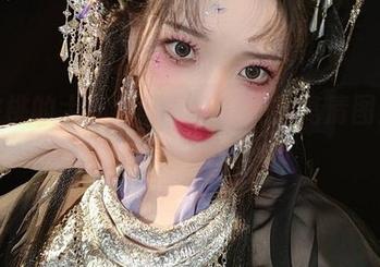 奶桃桃的大胆尝试：花与绳的高清图库带你探寻自我.txt