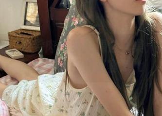 微密圈 – 奶雯肉丝梦幻精选合集：让你领略别样的视觉盛宴.txt