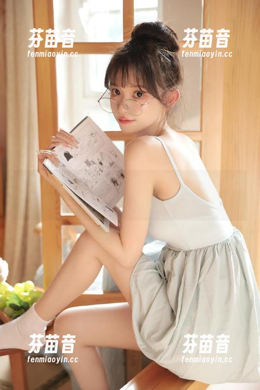妖精社 - 重磅来袭！小梨双马尾写真原图最新发布，绝对让你眼前一亮！.txt