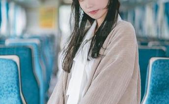 少女秩序 – 迷人小满《剧情》视觉体验：独家原图与图包，记录她的每一个精彩瞬间！.txt