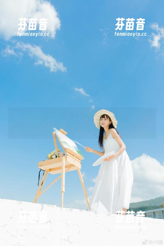 尤果网 - 感受小琪的夏天美图资源，让这个夏季充满无尽的摄影艺术气息！.txt