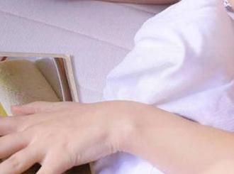 尤果网 – 张芷昕别样婚纱写真合集，感受时尚与传统的完美交融.txt