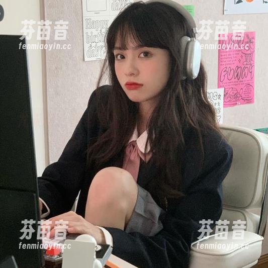 尤果网 - 慕羽茜蕾丝写真，网盘里藏着的美好，大家快来下载！.txt