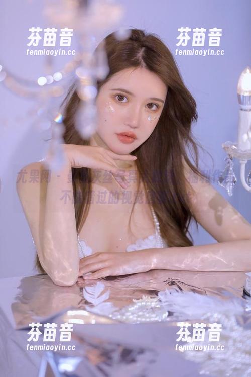 尤果网 - 曼曼灰丝写真大放送，福利作品不能错过的视觉盛宴.txt