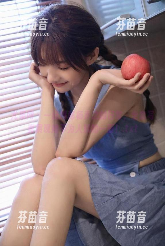 尤果网 - 一起揭秘杨乔之的日常，全套写真展现她不为人知的一面！.txt