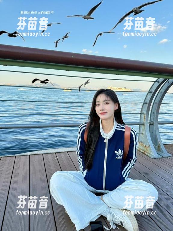 尤果网 - 全景王瑞儿女仆图包资源，带你体会别样的魅力.txt