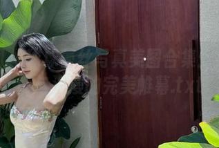 尤果网 – 球球蕾丝写真美图合集：揭开时尚与浪漫的完美帷幕.txt