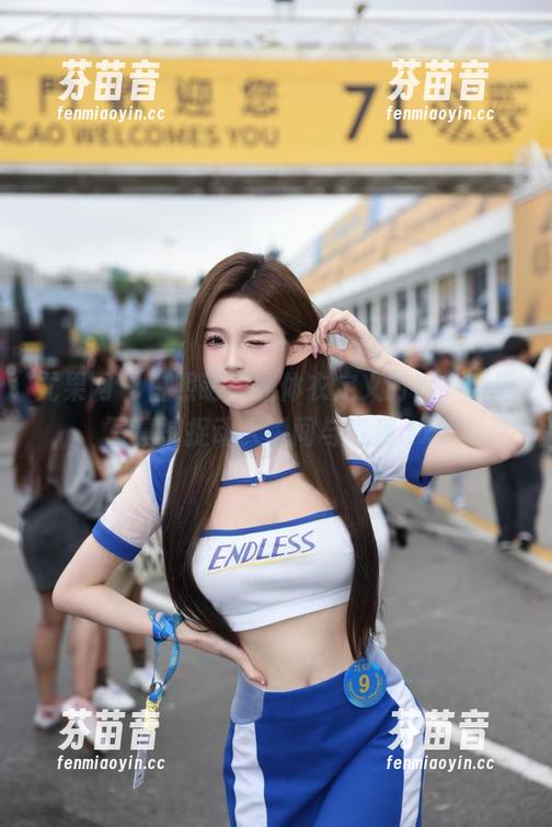 尤果网-白熙萌 尤果网 - 白熙萌用连体衣定义时尚,精选写真捕捉动人瞬间与气质.txt