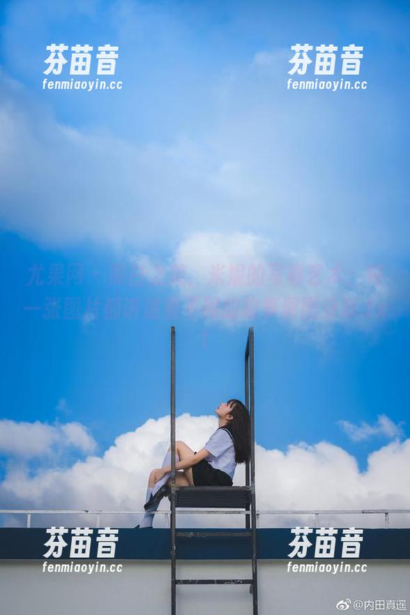 尤果网 - 黑白之美，米妮的写真艺术：每一张图片都讲述着不同的故事原图分享.txt