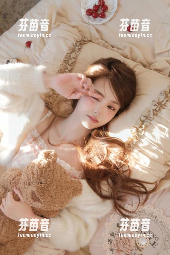 尤果网 - 全新的视觉体验！金baby最新JK作品正式上线，尽在图库等你欣赏.txt
