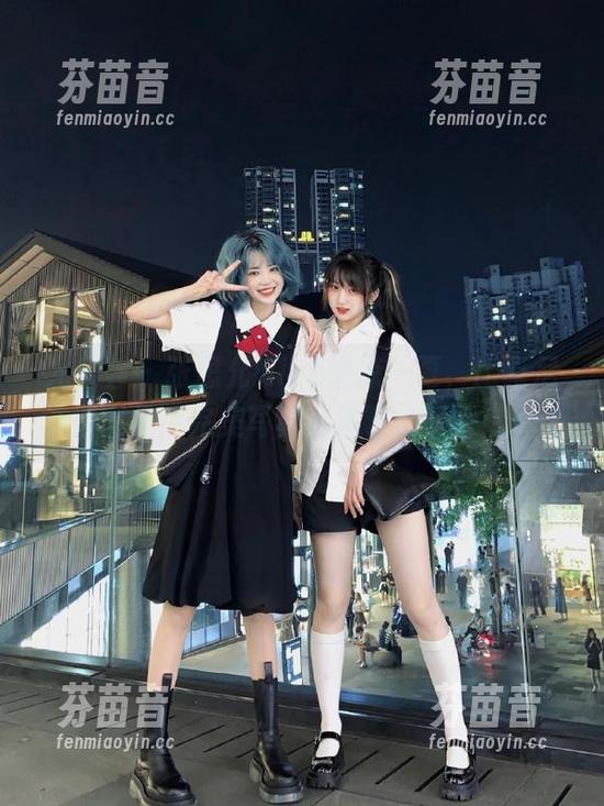 尤蜜荟 - 张思允Nice清凉一夏，比基尼造型图包，完美写真合集等你下载！.txt