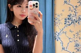 尤蜜荟 – 田冰冰美腿照片更新，为你献上视觉盛宴.txt