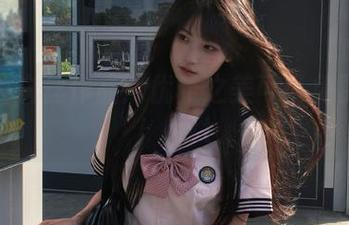 屿鱼的白丝作品：优雅之美可以免费欣赏！.txt