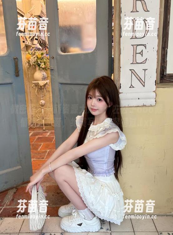 微密圈 - 最新资源大放送：左公子666倾情演绎圣诞，绝美写真不容错过.txt