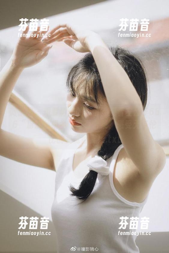 微密圈 - 想要甜美的心情？观看左公子666“粉粉色奶牛”写真合集，感受无与伦比的视觉盛宴！.txt