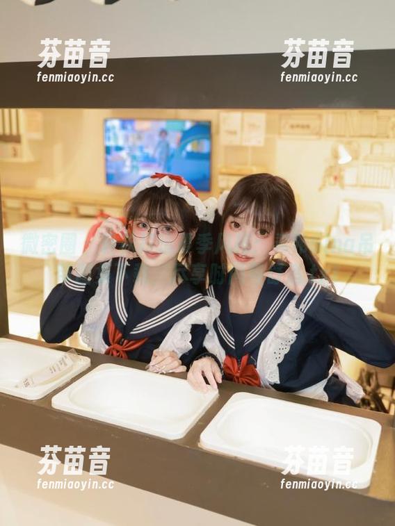 微密圈 - 轻松打造夏季风格：希希Gina吊带图集下载，尽享时尚与舒适.txt