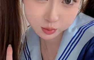 年年Nnian独特私拍美图，带你进入暧昧的视觉盛宴.txt