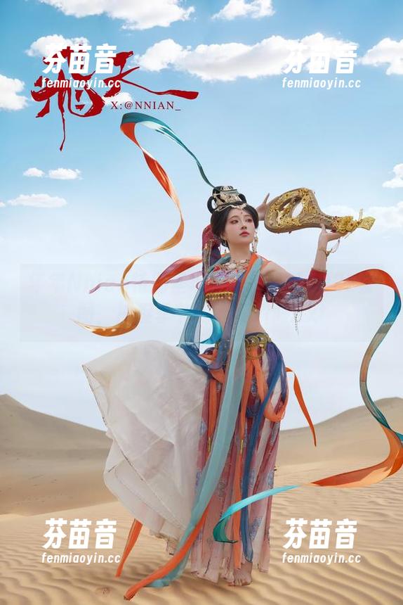 年年Nnian特别呈现：私拍圣诞2022套图，捕捉季节的唯美瞬间.txt