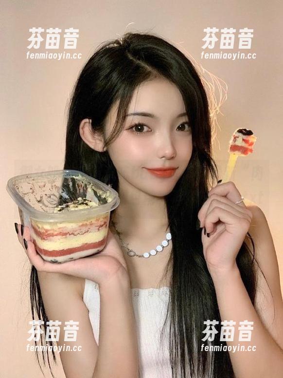 御女郎 - “萌汉药baby”发布最新“肉丝”美图盛宴，图包精彩不容错过！.txt