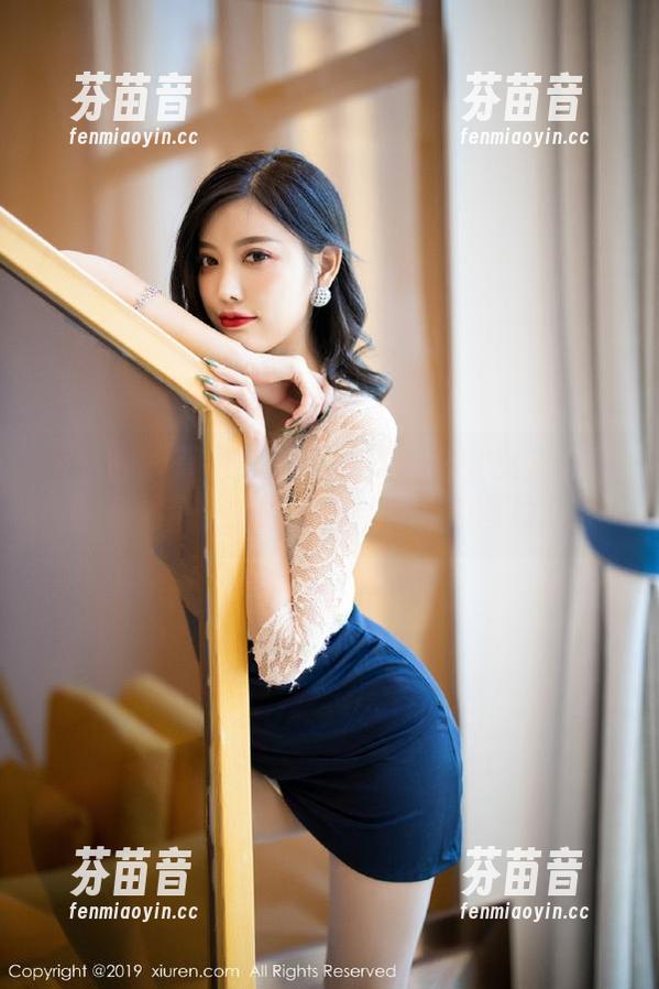 微密圈 - 高级感满满的提袜少女女友高清写真，带给你极致享受的唯美图片.txt