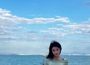 微密圈 – 免费下载是可馨吖自拍作品，感受她独特的美与青春的气息！.txt