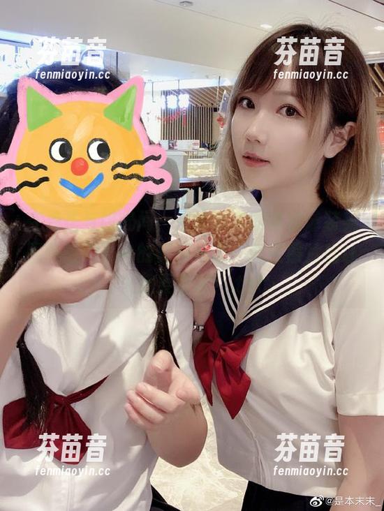 在浪花与阳光间，是本末末的爱宕泳装美图唤醒你心中的夏日畅想，每张照片都让人想要赞叹！.txt