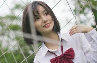 无论是自信还是尴尬，普美(bomi)的白衬衫写真都值得你下载一试！.txt