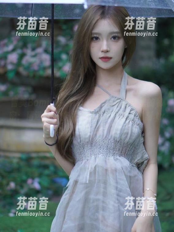 普美Bomi(보미)LOOZY-隐秘舞台里的秘密：精选COS作品让你流连忘返的时刻.txt