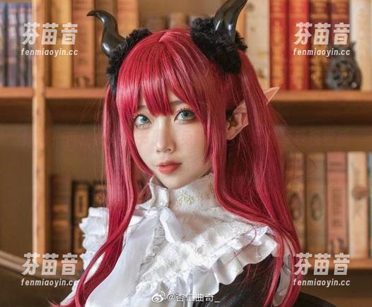惊喜！杏仁曲奇秘书最新免费图包，尽情享受视觉盛宴！.txt