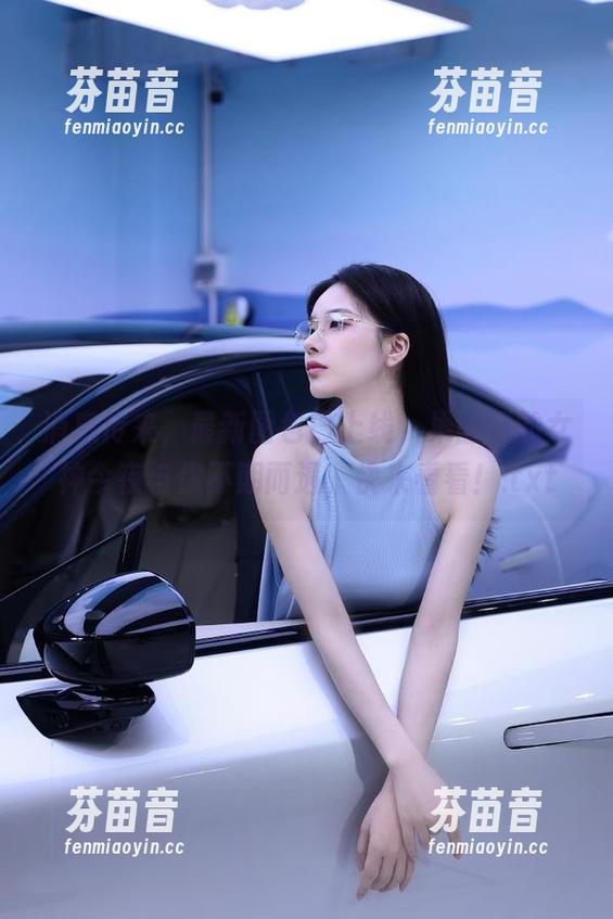 消息传来，最新图包已上线，果团网的女神今夜与你不期而遇，快来看看！.txt