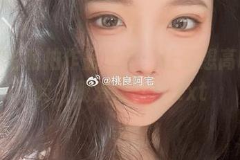 桃良阿宅私拍作品大赏：让你想高喊‘桃屿，我爱你’！.txt