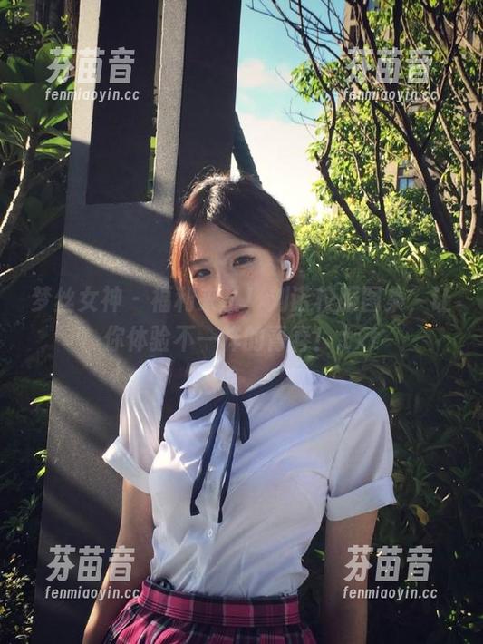 梦丝女神 - 福利来了！刘诺校服图集，让你体验不一样的青春！.txt