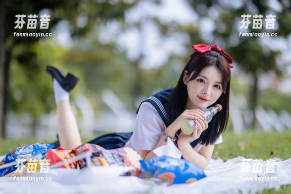 梦丝女神 - 苏柔日常全集：揭秘她独特风格下的精彩作品.txt