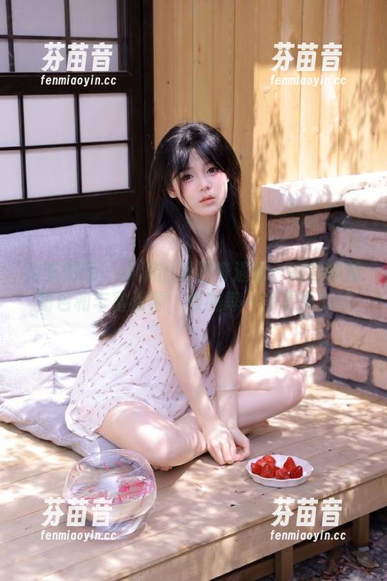 森萝财团 - 小满的夏日奇遇记：探索独特图包和丰富资源，唤醒每一寸夏天.txt