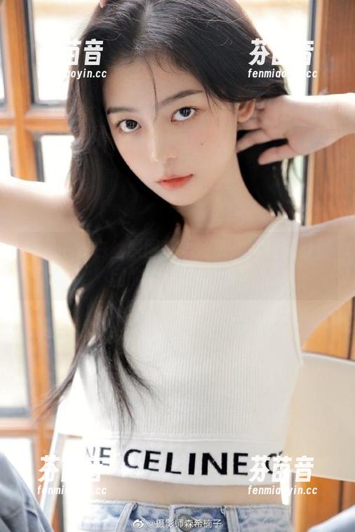 精美毛衣白丝原图在线分享，尽在森萝财团的心动瞬间.txt