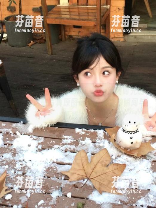 模范学院 - Jennanni_Jen清纯时光的回忆，这些写真原图记录了最美的瞬间与情感.txt
