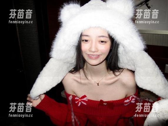 模范学院 - 探索SiByl李思宁短裤的魅力，作品集免费下载等你来享.txt