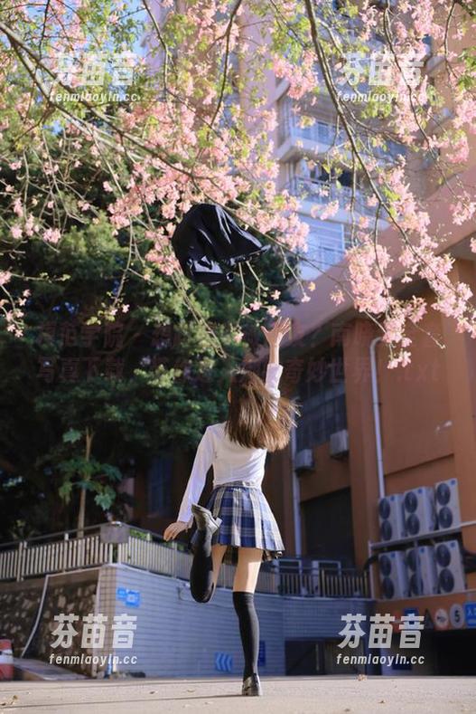 模范学院 - 想跟奶牛做朋友？南晓梦全套写真下载，带你进入她的奇妙世界！.txt
