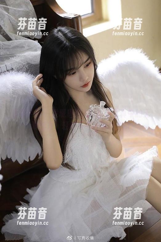 模范学院 - 发现唐琪儿il丝袜写真中的无限魅力，轻松下载收藏！.txt