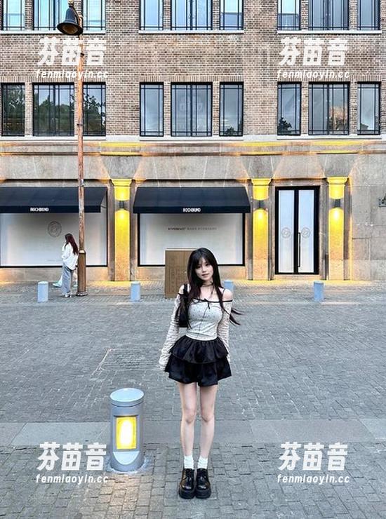 模范学院 - 陈怡曼带你走进女神的世界，绝美图案壁纸不容错过！.txt