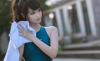 汪知子演绎尼禄花嫁：私房写真合集带你体验别样风情.txt