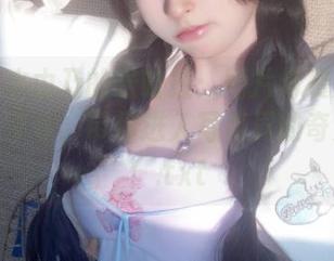 解析清水由乃的米哈拉：图片与资源交织的视觉享受，带你进入写真界的奇妙旅程！.txt