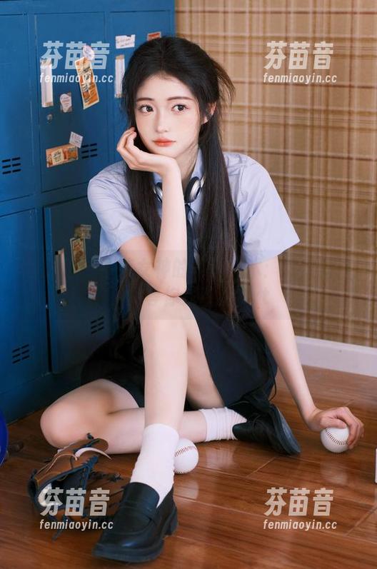 爱美足 - 芊芊女神的写真艺术：独家图片资源等你来收藏.txt