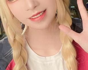 挑剔挑剔！爱老师_PhD双马尾最新写真合集，你敢来挑战吗？.txt