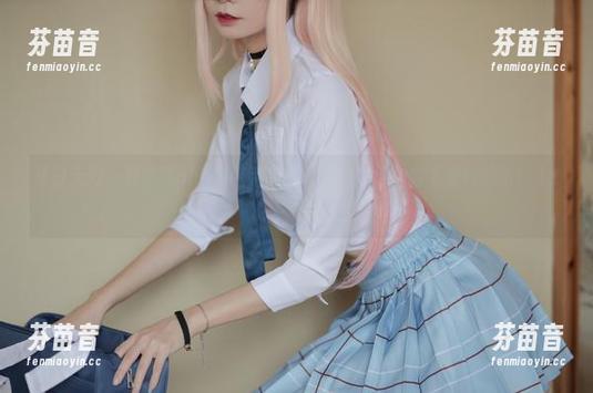 夏日无限，爱老师phd的高清专业写真资源助你留下美好回忆！.txt