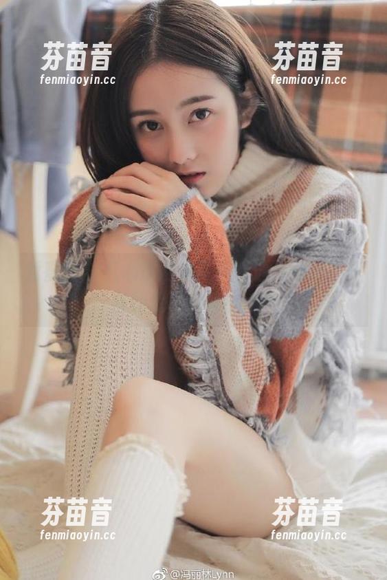 爱蜜社 - 石心琪网袜写真精选，展现不一样的优雅和性感.txt